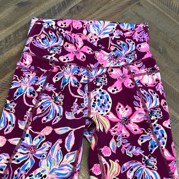 Lilly Pulitzer luxletic Leggings - Picture 2 of 4